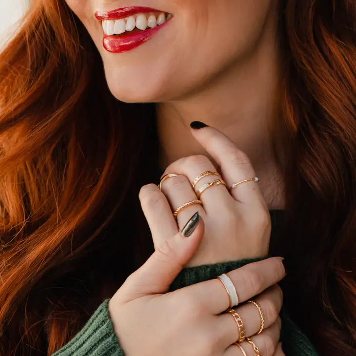 Set of 10 Assorted Gold Rings