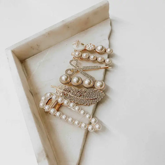Queen of Pearls Clip Set